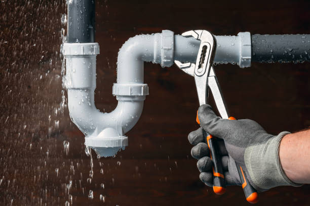 Professional Sewer Line Repair technician working in Hood, CA